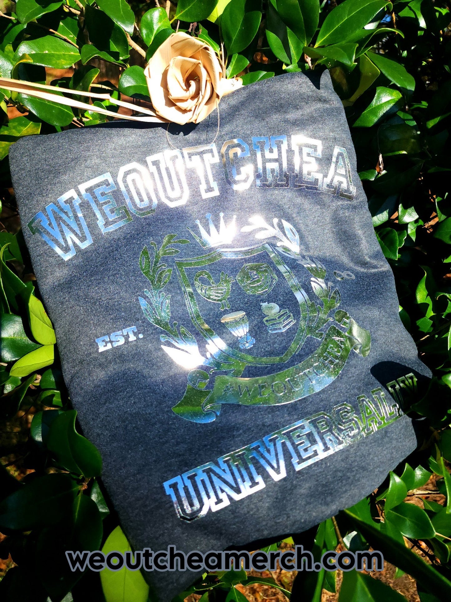 #WEOUTCHEA Universally Crest Long Sleeve Sweatshirt